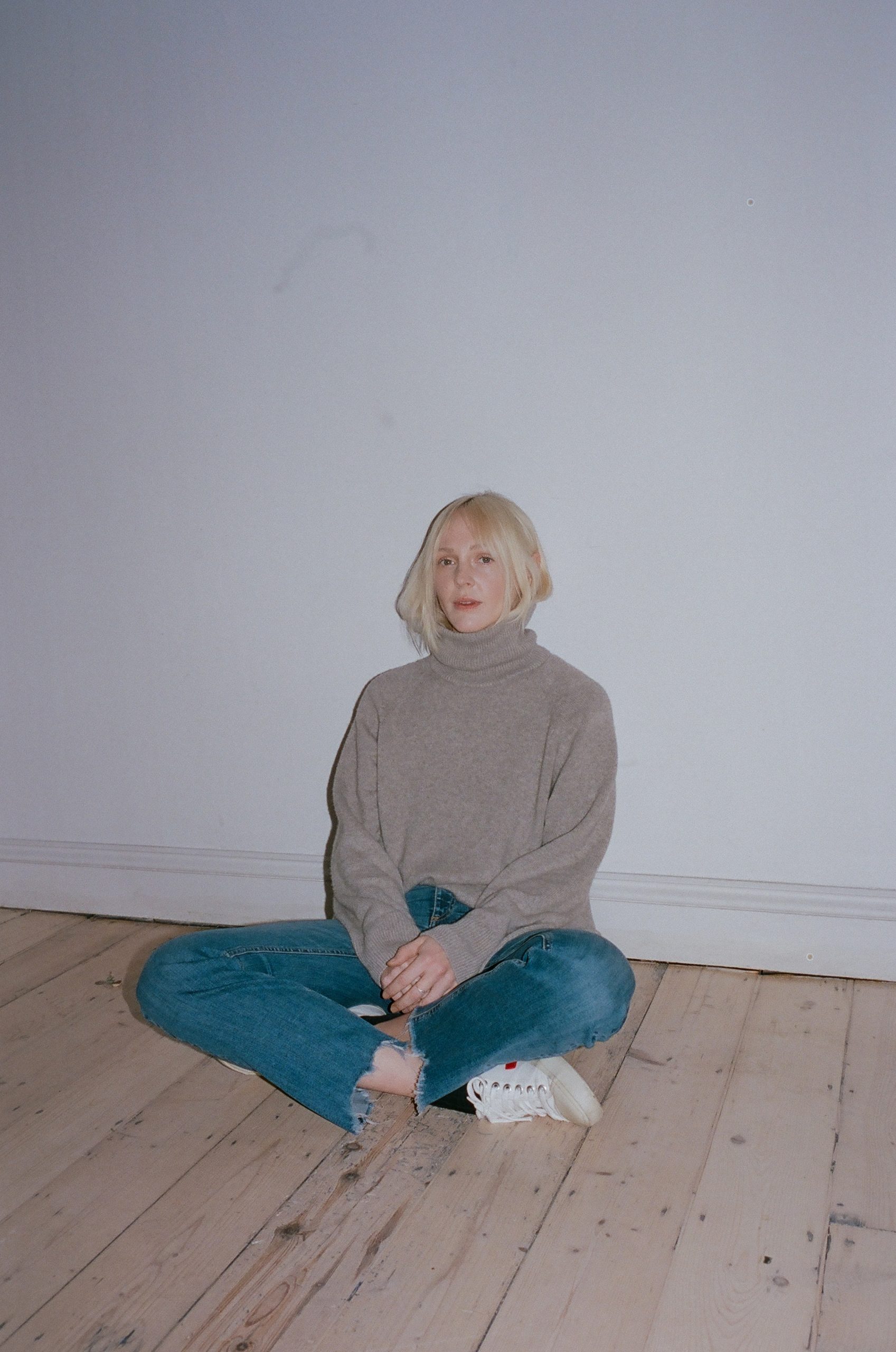 LAURA MARLING Announces new album, 'Song For Our Daughter', due for release this Friday 1