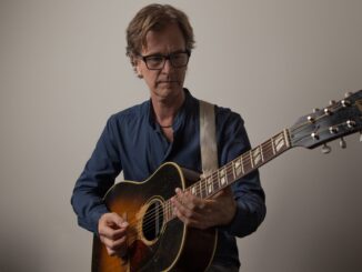 DAN WILSON Asks "What If We Survive This?" In New Single "The Real Question" 81 DAN WILSON Asks "What If We Survive This?" In New Single "The Real Question"