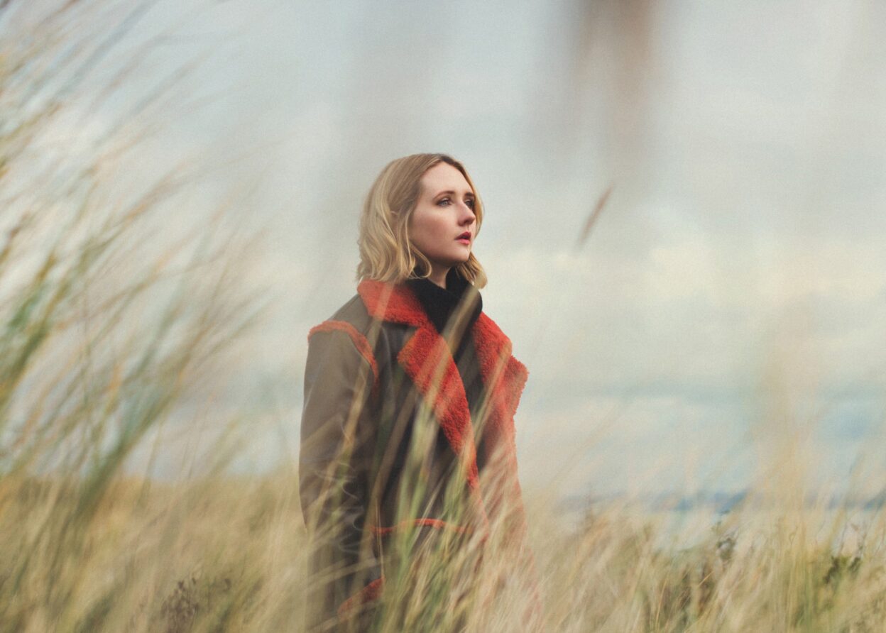 Rising Irish talent LILLA VARGEN shares new track ‘Love You Twice’ - Listen Now 