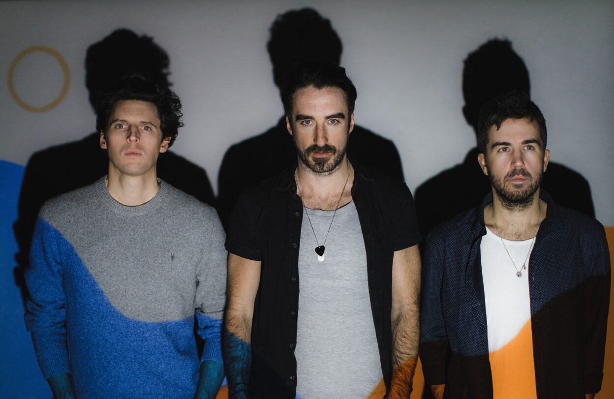 THE CORONAS release new single ‘Lost In The Thick Of It’ a duet with GABRIELLE APLIN - Listen Now 