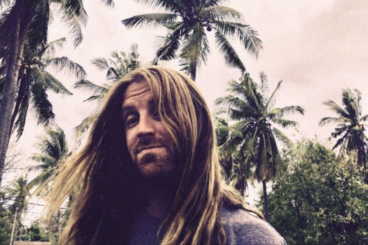 The Coral's IAN SKELLY announces his second solo-album 'Drifter’s Skyline' - Hear first single 'Captain Caveman' 