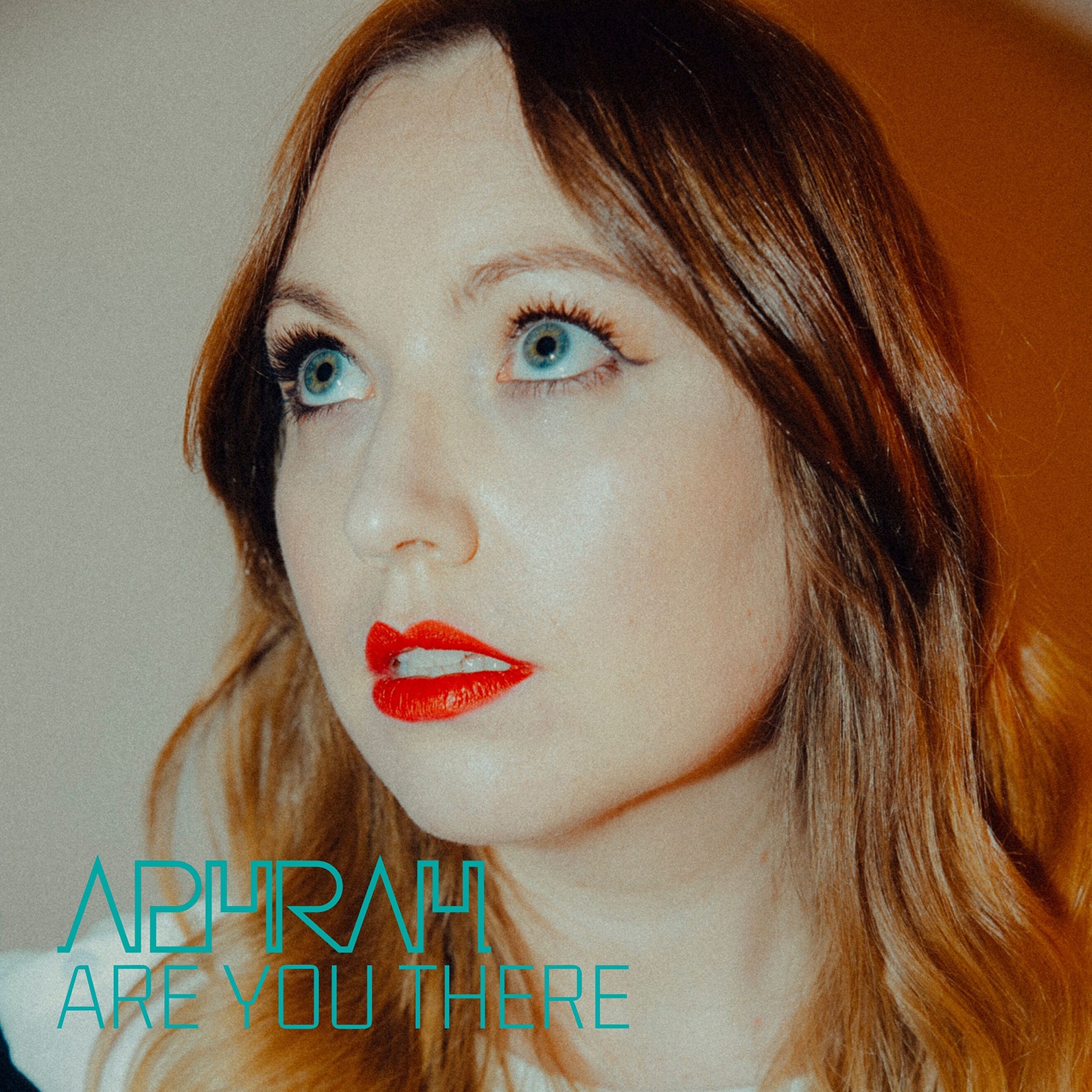 TRACK PREMIERE: Aphrah - Are You There 