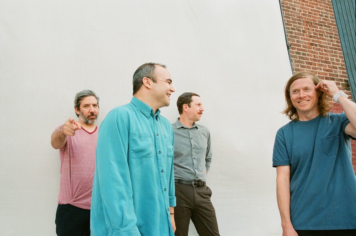 FUTURE ISLANDS Announce new album, new single + live stream concert 1