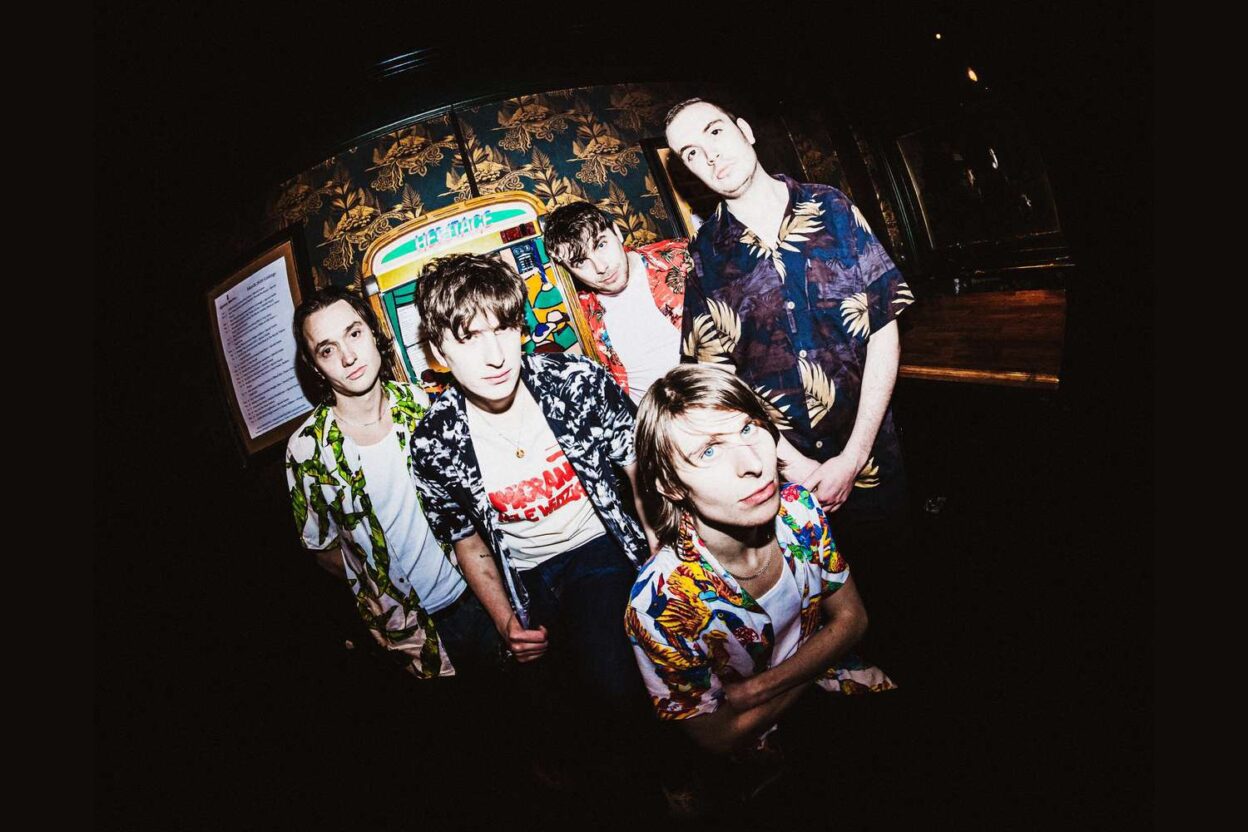 CABBAGE Announce new album 'AMANITA PANTHERINA' - Hear first single 'Get Outta My Brain' 