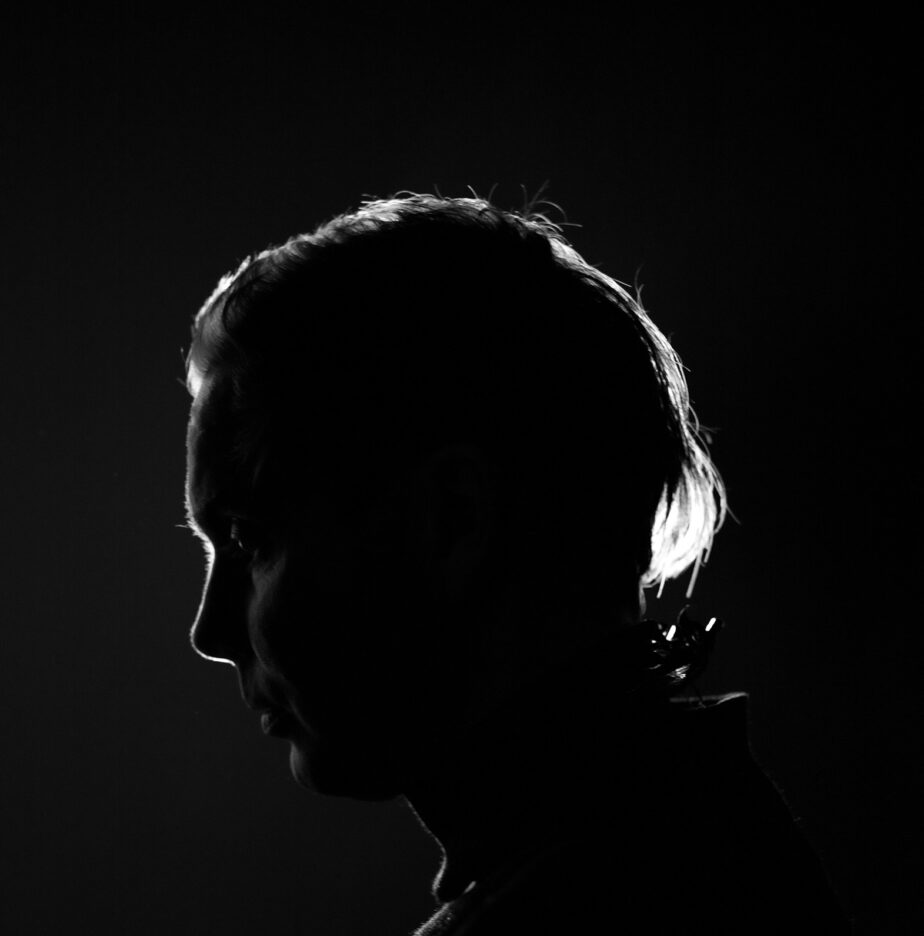 JÓNSI releases new single 'CANNIBAL' (feat ELIZABETH FRASER) - Watch Video 1