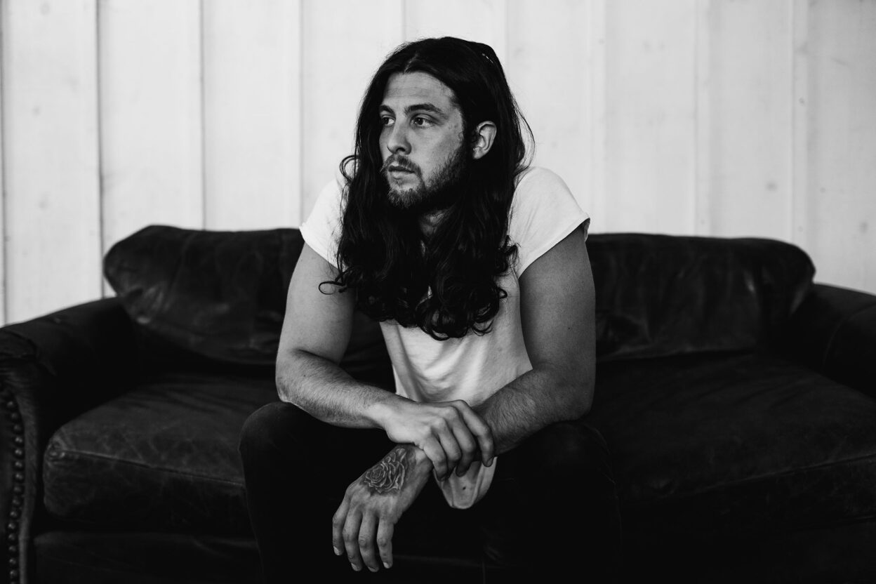 VIDEO PREMIERE: Billy Raffoul - What Makes a Man 