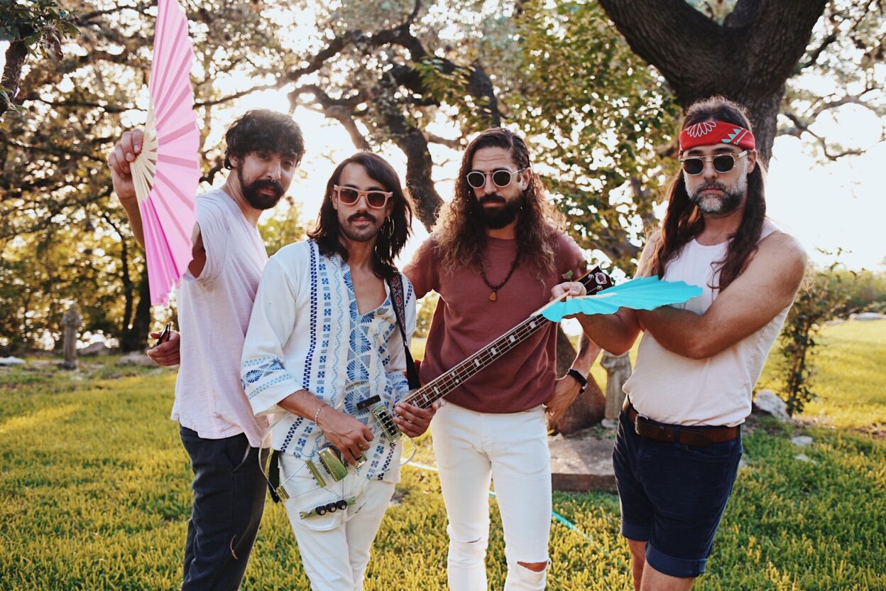 VIDEO PREMIERE: Austin shoegaze risers THE BRIGHT LIGHT SOCIAL HOUR share live version of new single 'Ouroboros' 