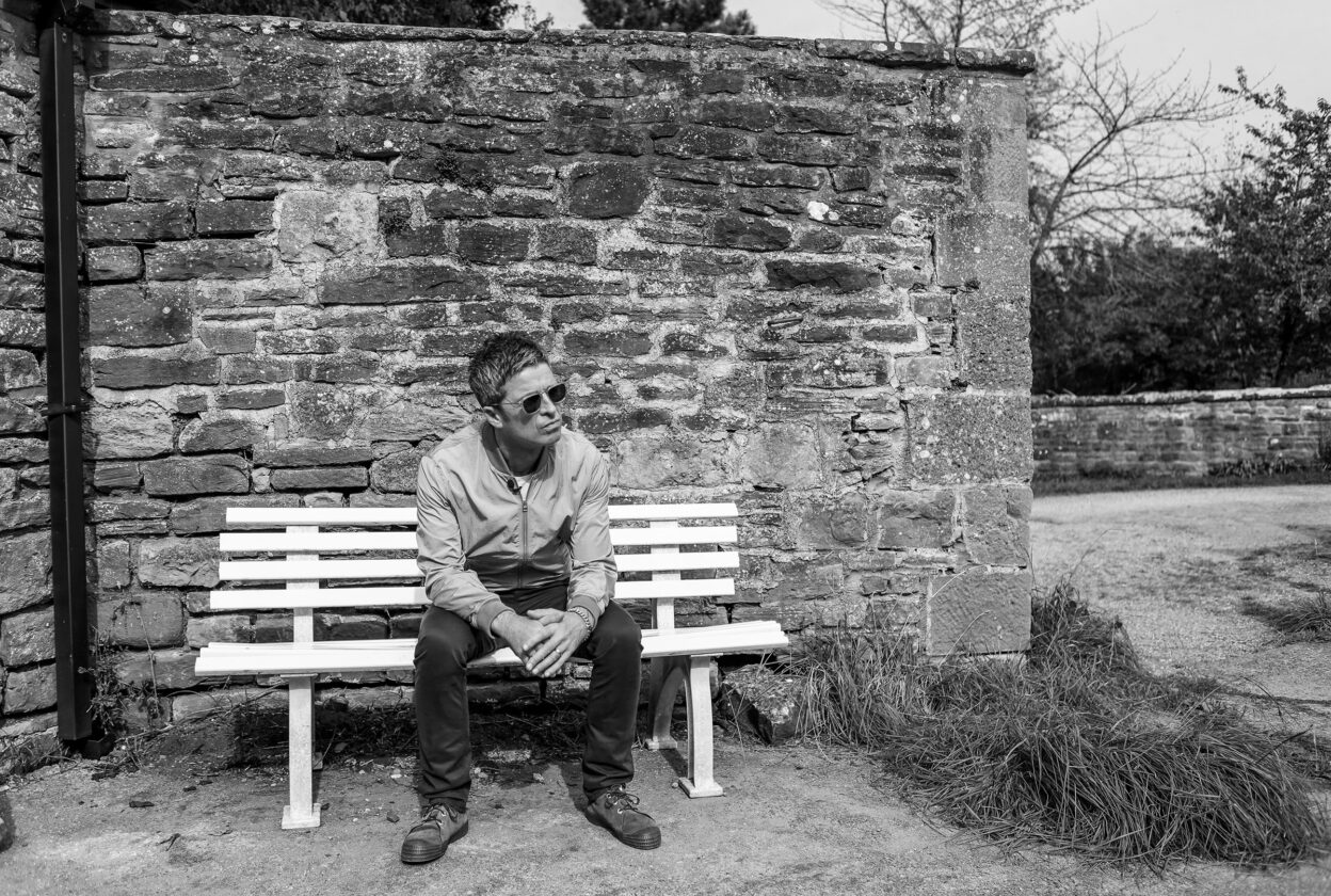 WATCH: Exclusive New OASIS Documentary ‘Return To Rockfield’ 1