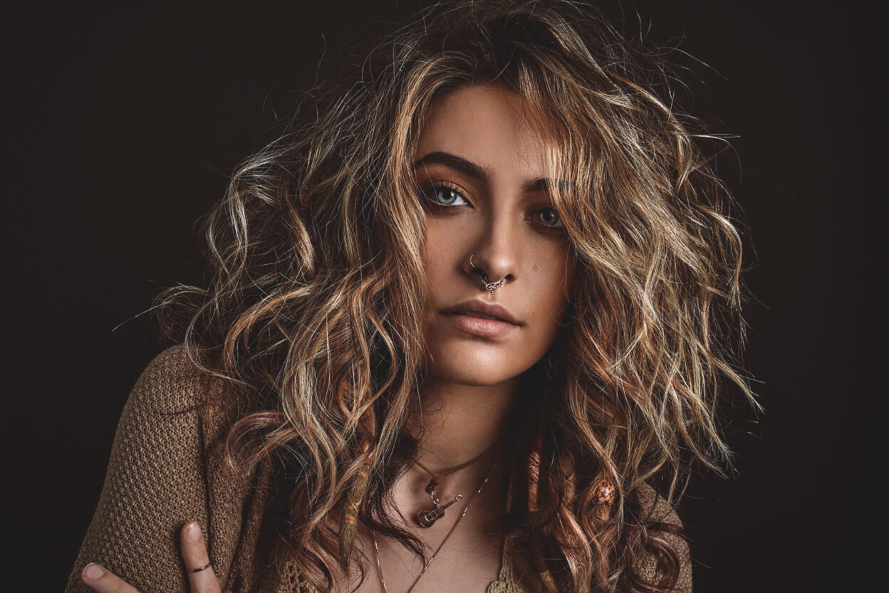 PARIS JACKSON makes her solo debut with 'Let Down' - Watch Video 1