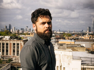 PASSENGER shares video for 'A Song for the Drunk and Broken Hearted' - Watch Now! 1