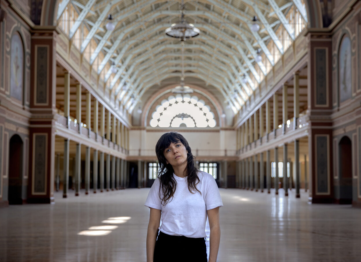 COURTNEY BARNETT announces a global livestream on Thursday 17th December from the Royal Exhibition Building, Melbourne 