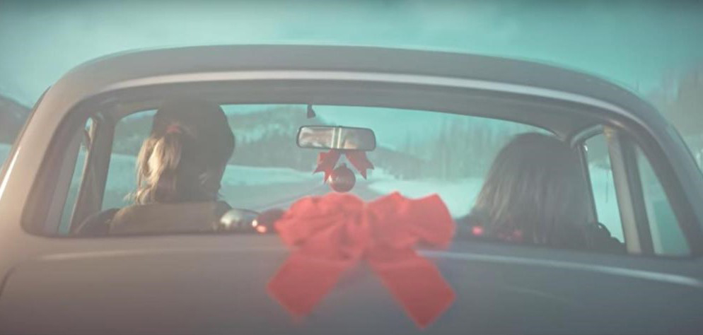 GOO GOO DOLLS release new music video for 'This Is Christmas' 