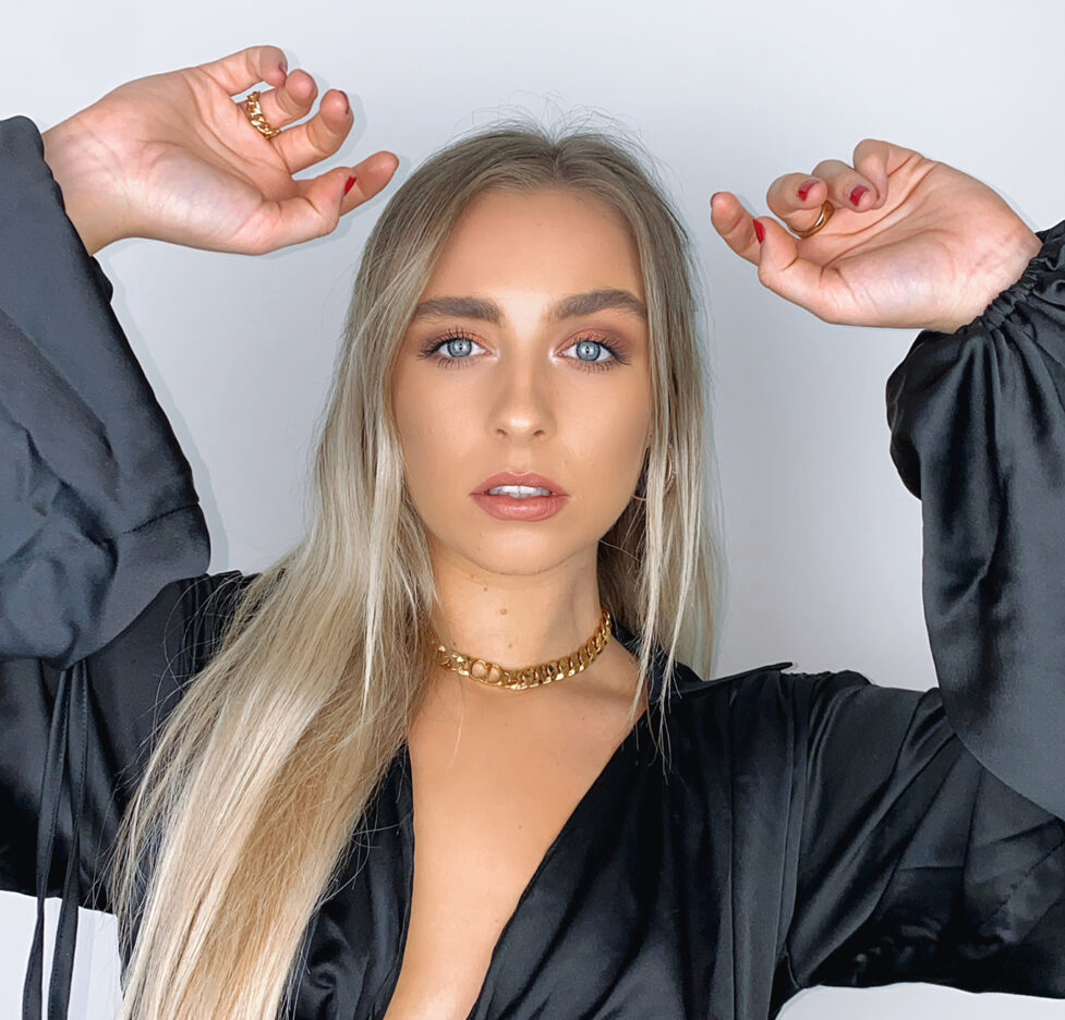 Irish singer/songwriter ANNABELLE releases new single ‘Give Me Love’ - Listen Now! 2