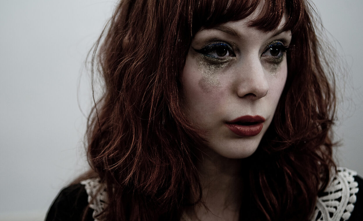 THE ANCHORESS shares video for new single 'The Art of Losing' 1