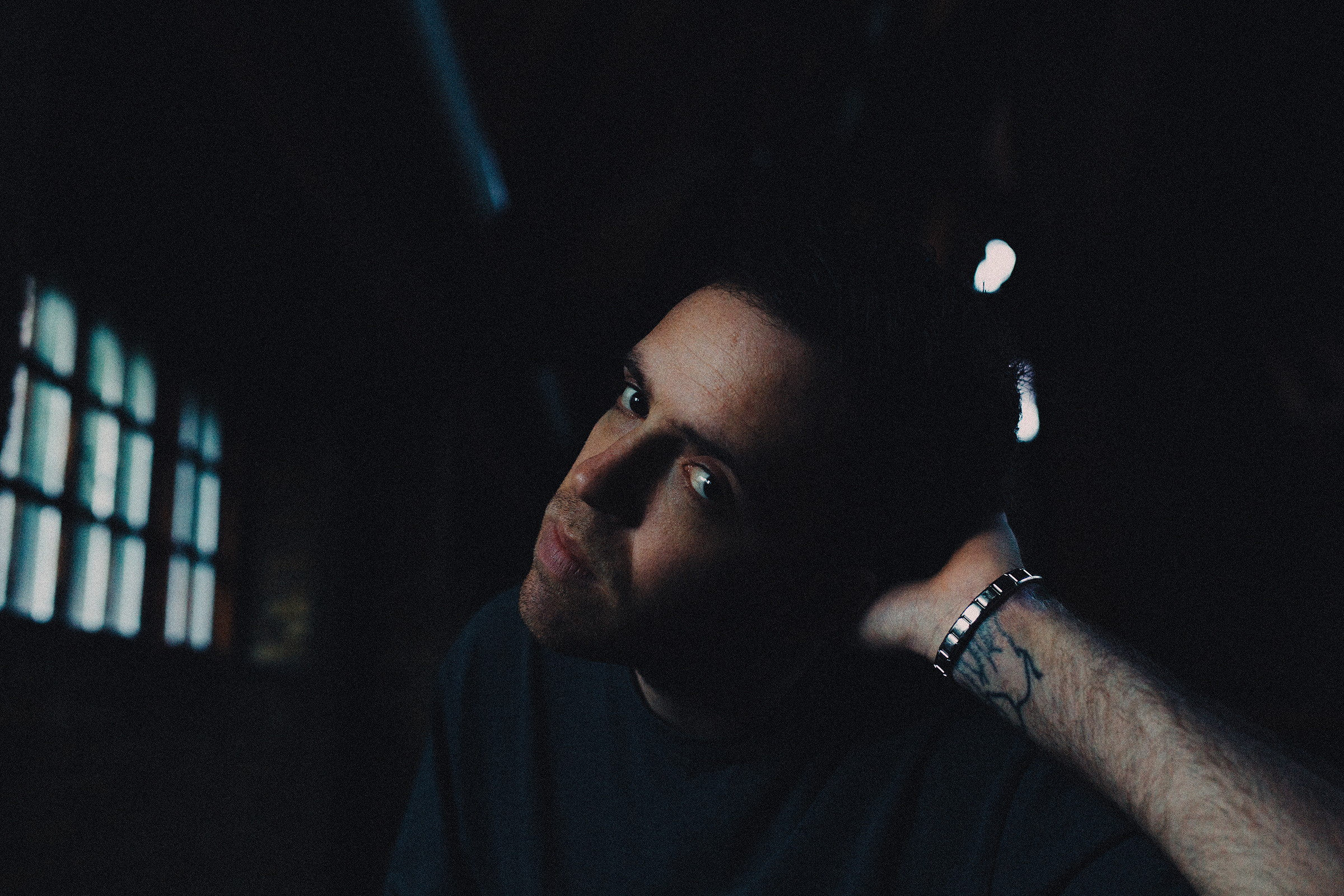 BENJAMIN FRANCIS LEFTWICH announces his new album ‘To Carry A Whale’ - out June 18th 1