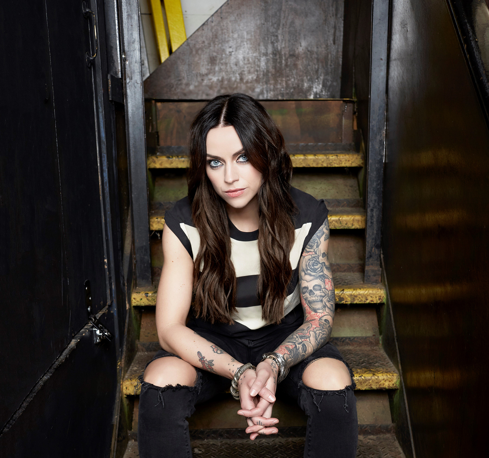 AMY MACDONALD announces major headline show at London's Roundhouse rescheduled to October 26th 