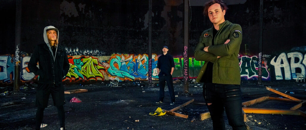 VIDEO PREMIERE: Soundhoose - Rejects