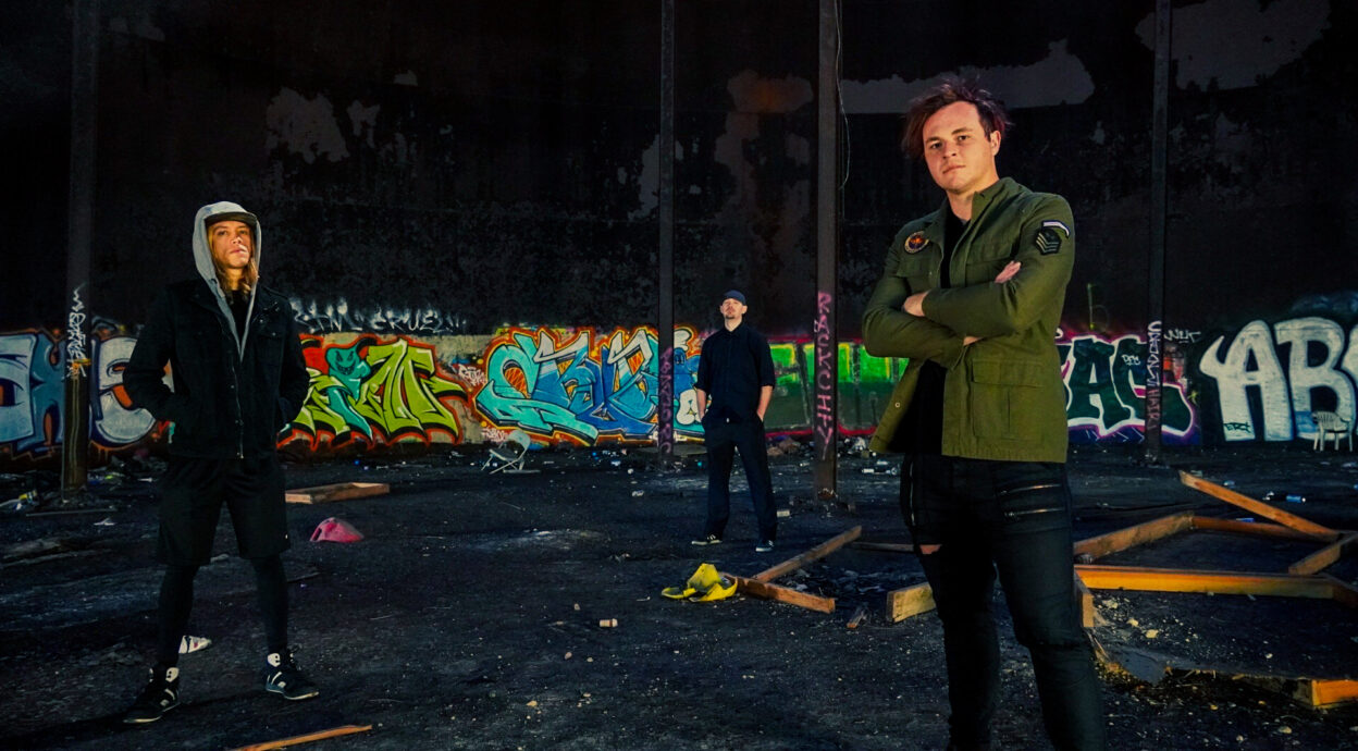 VIDEO PREMIERE: Soundhoose - Rejects 
