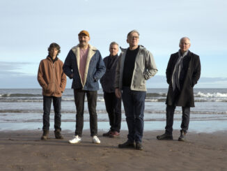TEENAGE FANCLUB release video for new single 'The Sun Won’t Shine On Me' 1
