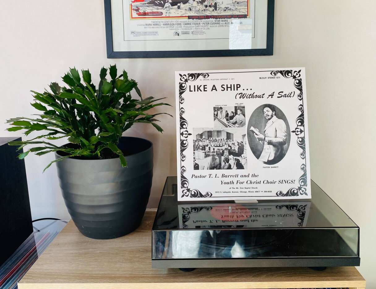 ON THE TURNTABLE: Pastor T.L. Barrett & The Youth For Christ Choir - Like A Ship (Without A Sail) 