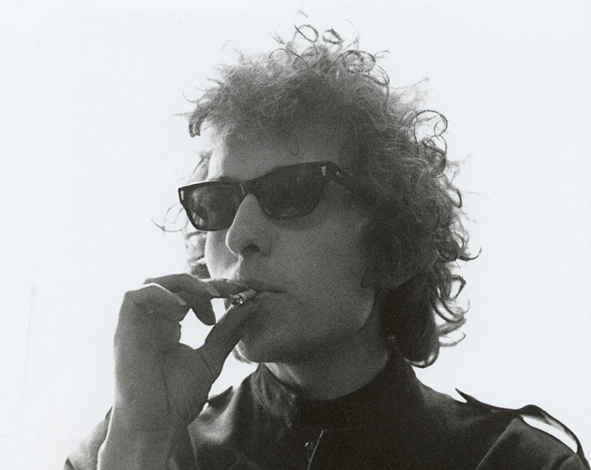 BOOK REVIEW: Bob Dylan - No Direction Home (Revised illustrated edition) By Robert Shelton 1