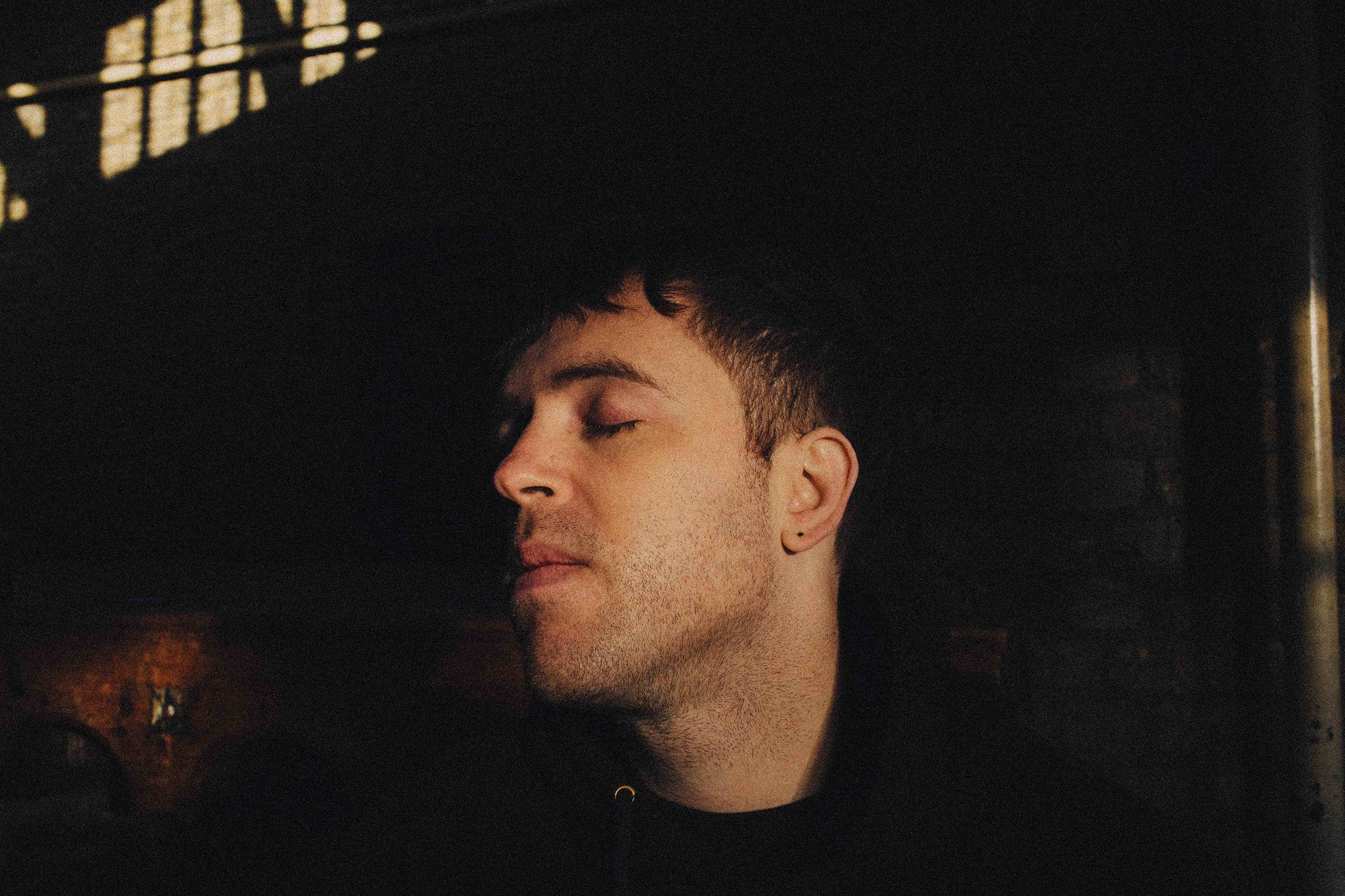 BENJAMIN FRANCIS LEFTWICH releases ‘Oh My God Please’ from his forthcoming album ‘To Carry A Whale’ - out June 18th 