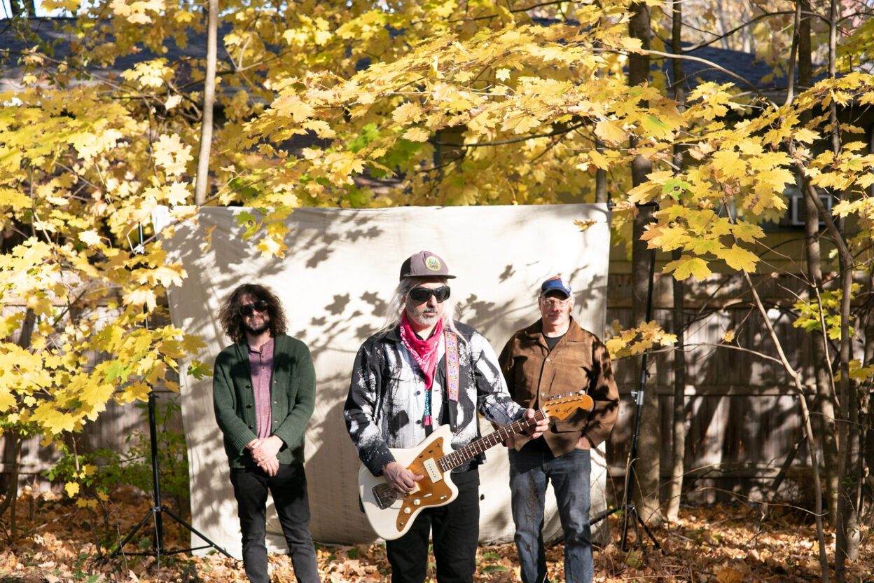 DINOSAUR JR. share video for new single 'Take It Back' - taken from new album 'Sweep It Into Space' 