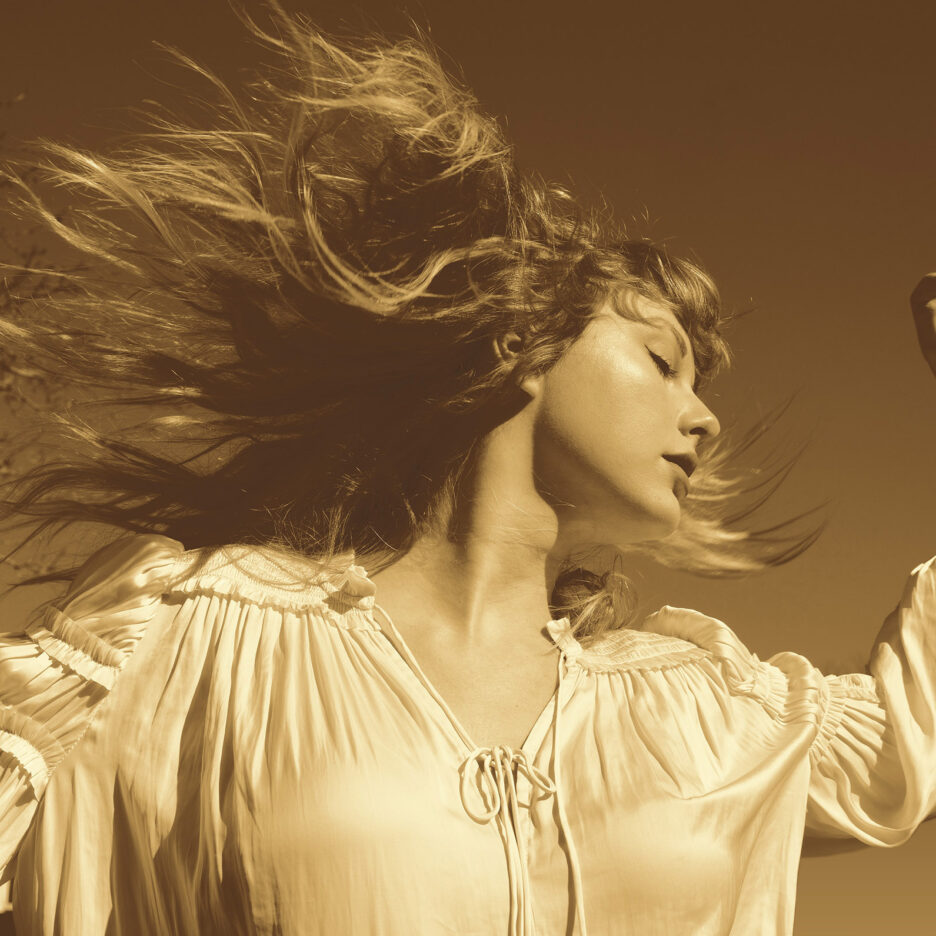 TAYLOR SWIFT releases Fearless (Taylor's Version) 