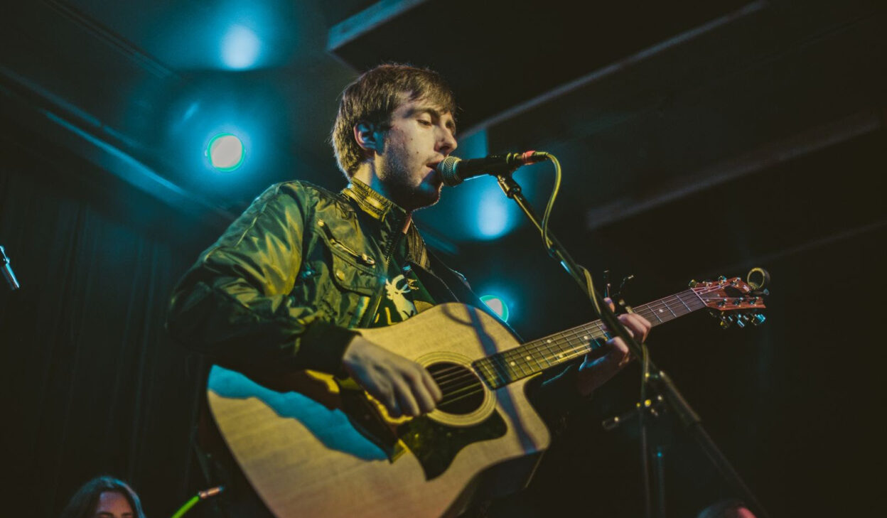 VIDEO PREMIERE: Paper Anthem - Within Walls 2