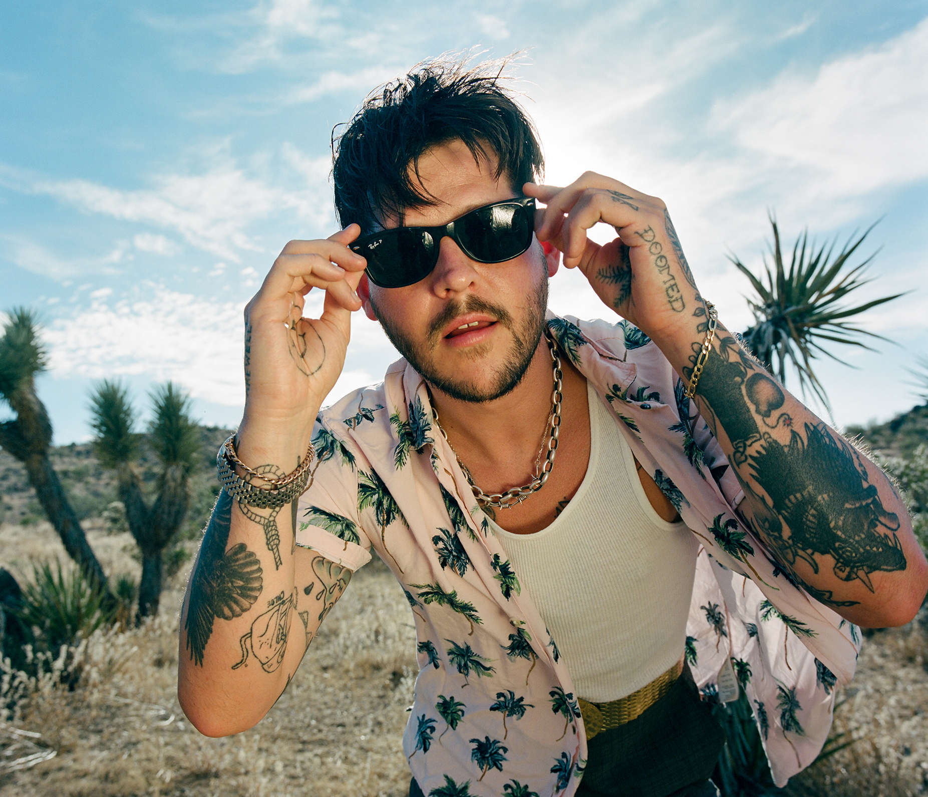 WAVVES announce new album, 'Hideaway' - out July 16th - Hear the first single 'Help Is On The Way' 2
