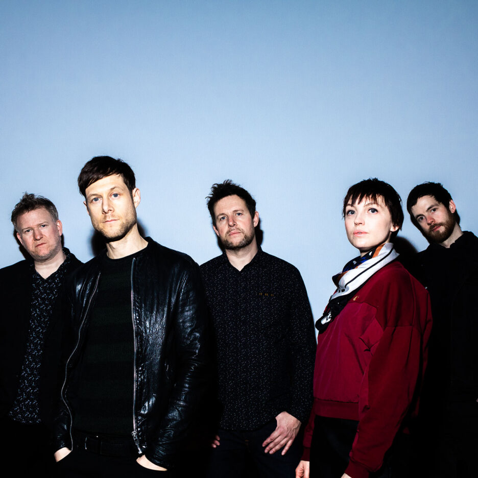 SEA FEVER share new track ‘De Facto’ from their upcoming debut album 'Folding Lines’ - out August 13th 1