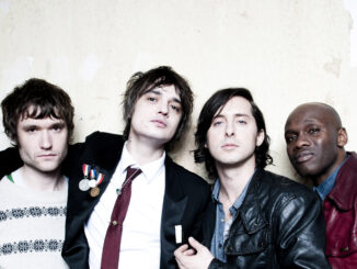 Snap Galleries collaborate with “the UK's most important music photographer” Roger Sargent for new Libertines exhibition 3