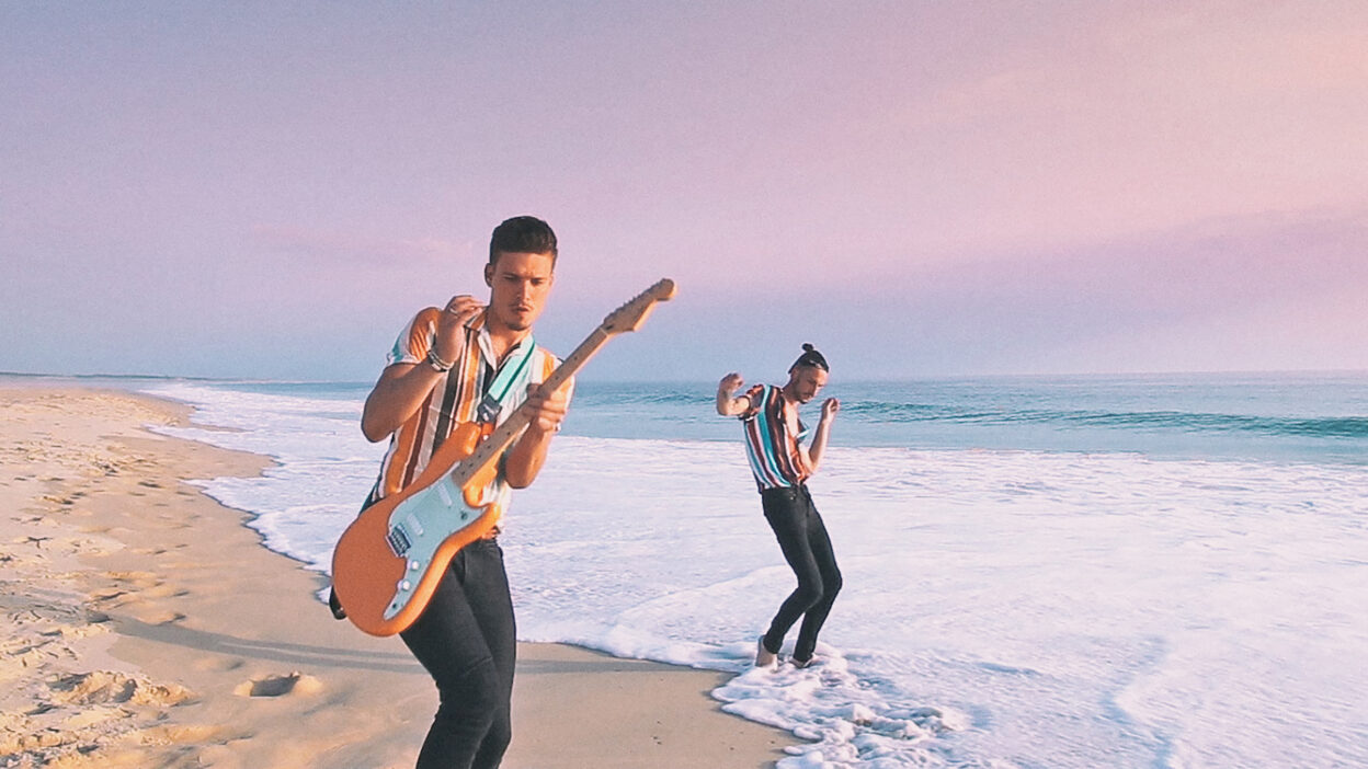 VIDEO PREMIERE: Glossy Clouds - Beauty Medicine 