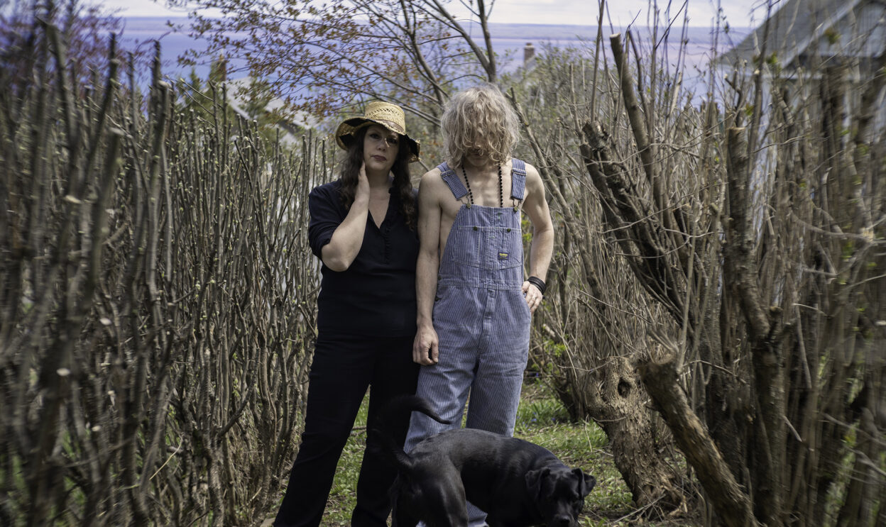 LOW announce new album HEY WHAT and world tour - Hear first single 'Days Like These' 1
