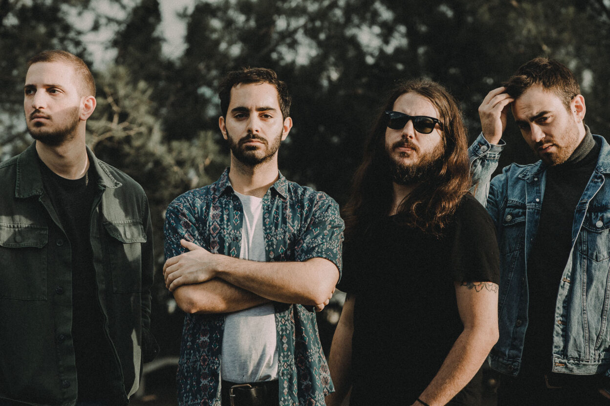 VIDEO PREMIERE: Deaf Radio - Model Society 