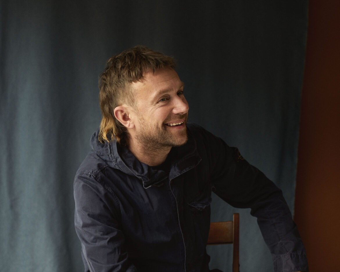DAMON ALBARN announces his new solo album - 'The Nearer The Fountain, More Pure The Stream Flows' 1