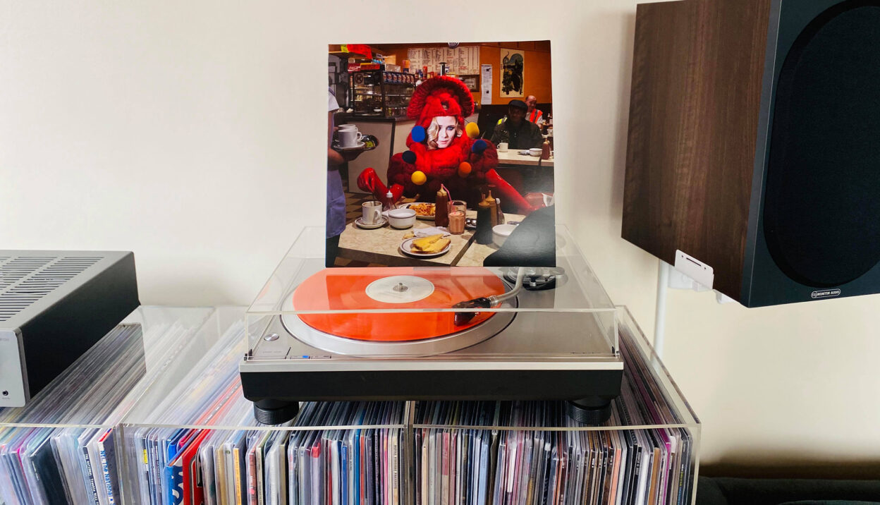 ON THE TURNTABLE: Róisín Murphy - Overpowered 