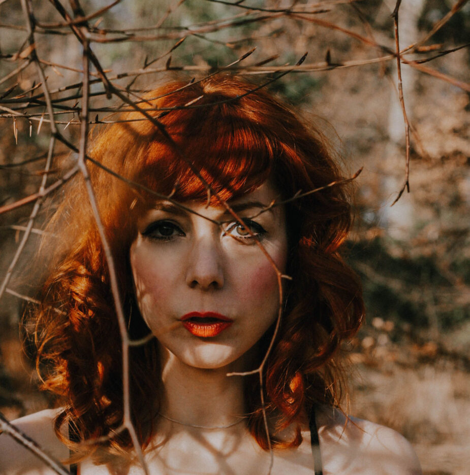 THE ANCHORESS releases ‘Unravel (Cross Bone T Remix)’ & announces more live dates 