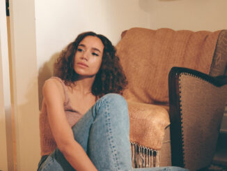JONES shares video for new single ‘Read My Mind’ - Watch Now 82 JONES shares video for new single ‘Read My Mind’ - Watch Now