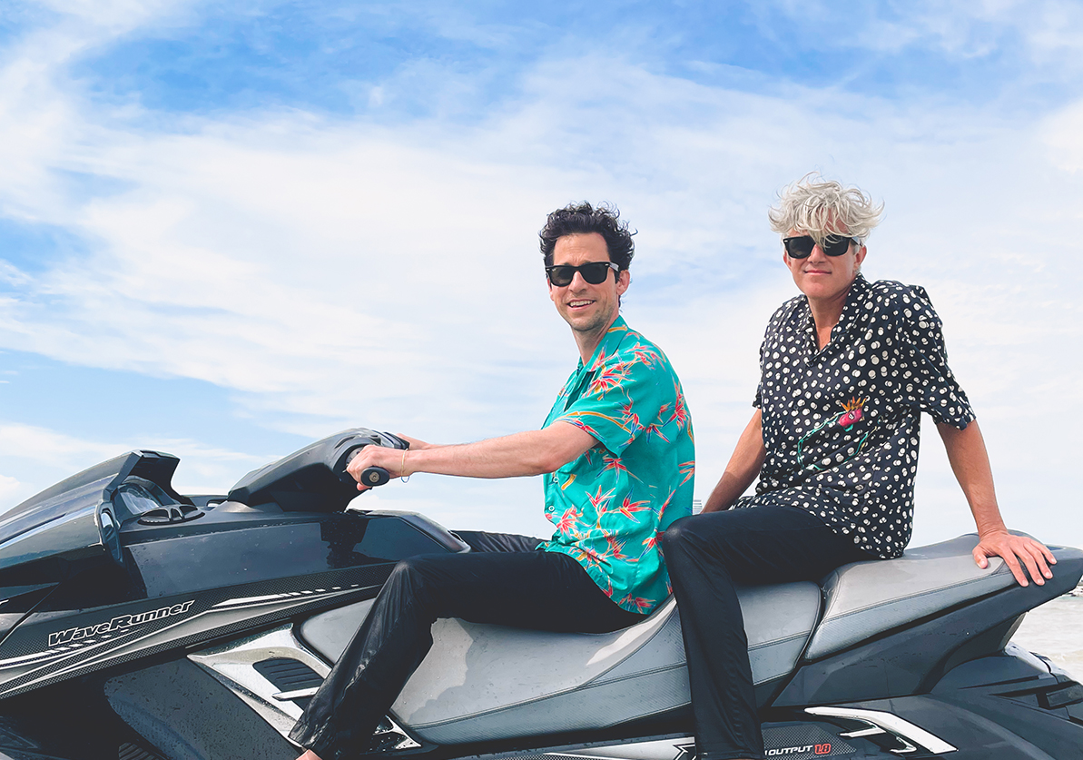 WE ARE SCIENTISTS send for Twitter on slick new single 'Handshake Agreement' 