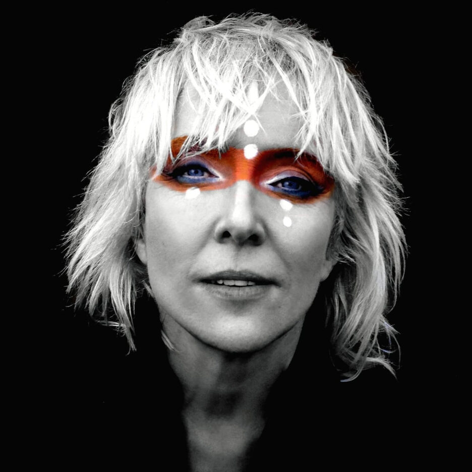CAT DOWLING signs to FIFA Records and reveals new video for 'Freedom' 