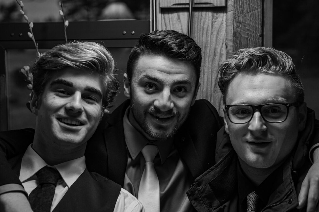INTERVIEW: Canadian indie rock outfit SUMMER RAIN discuss their new single 'Hold Her Hand' 