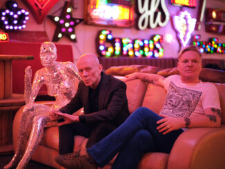 ERASURE announce details of a surprise EP, celebrating the first night of their UK tour 1