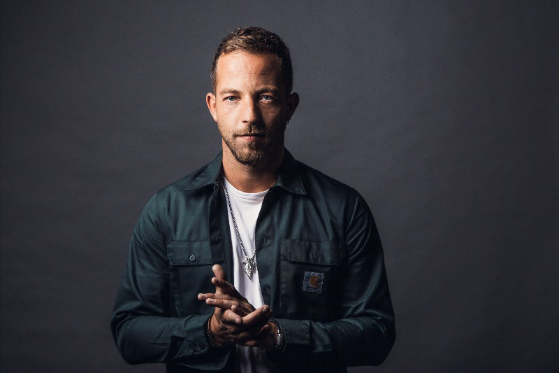 JAMES MORRISON shares new version of his classic hit 'You Give Me Something' 