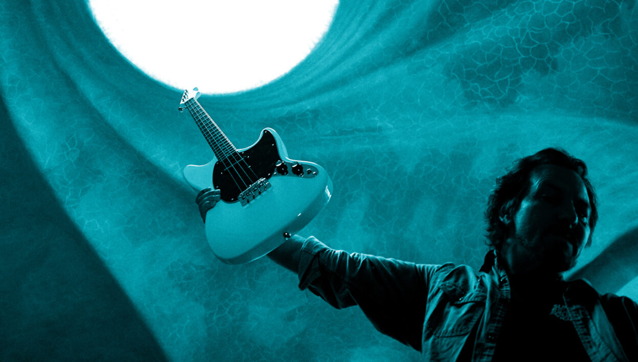 EDDIE VEDDER announces new album 'Earthling' - Hear new single ‘The Haves’ 