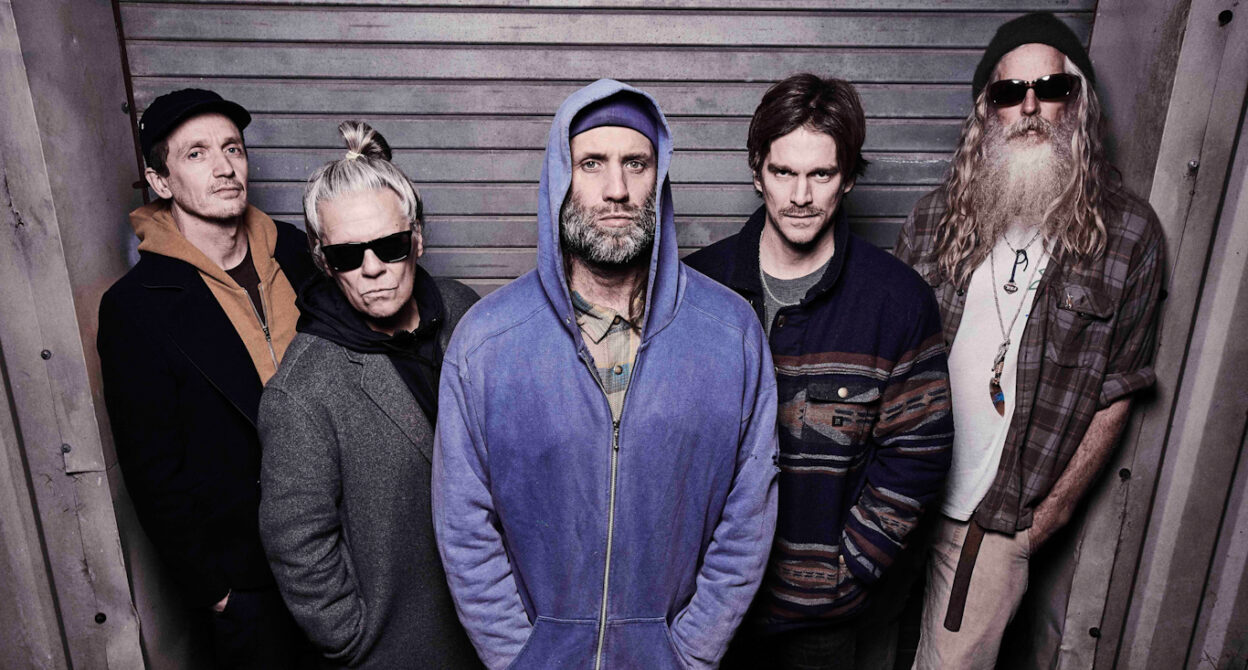REEF announce brand new album 'Shoot Me Your Ace' - out April 15th 2022 1