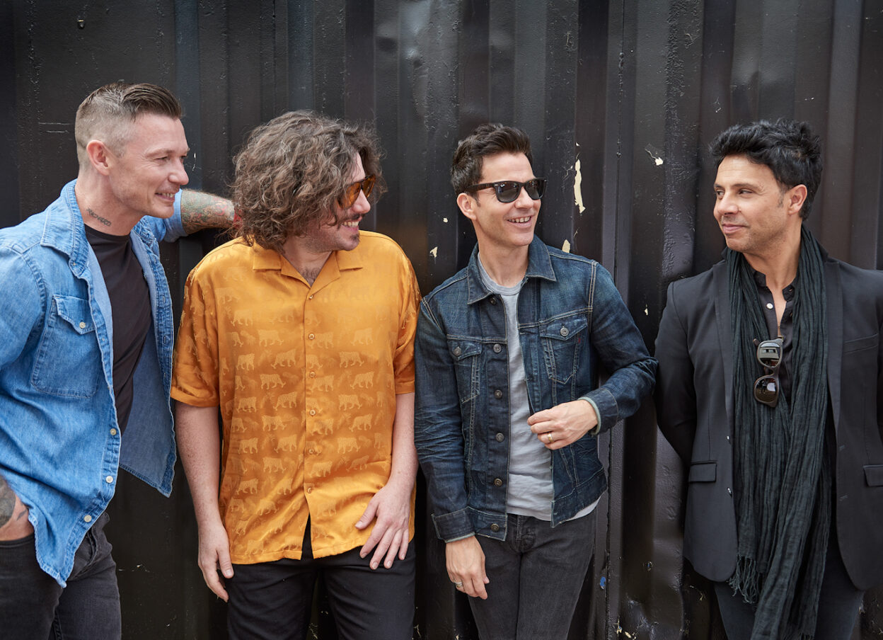 STEREOPHONICS release video for new single 'Do Ya Feel My Love' - Watch Now 