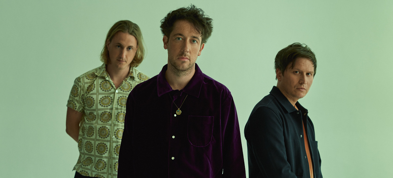 THE WOMBATS unveil their new single ‘Everything I Love Is Going To Die’ 