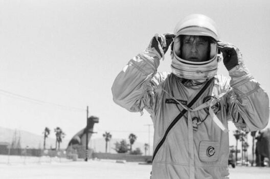 SPIRITUALIZED announce 'Everything Was Beautiful' LP - Watch video for lead single 'Always Together With You' 2