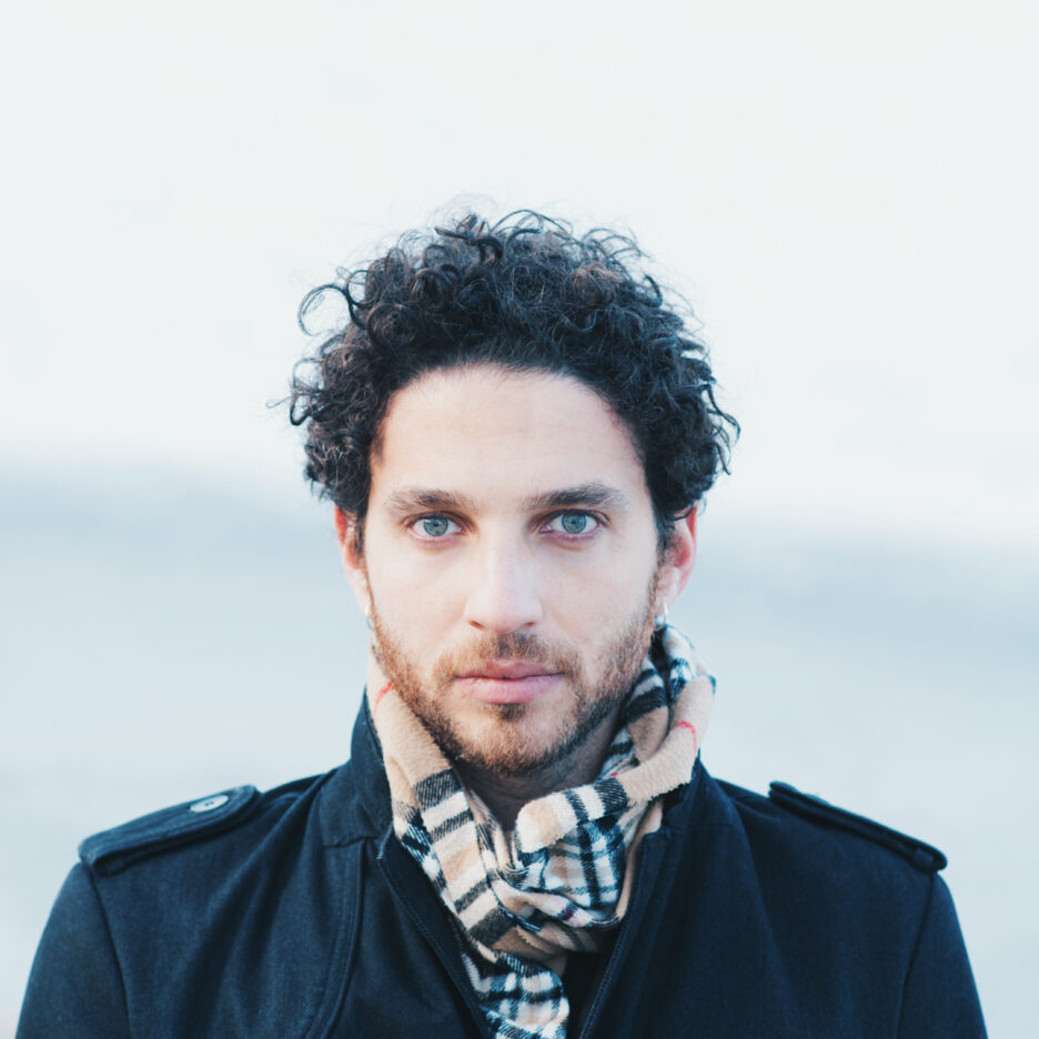 TRACK PREMIERE: SECH - Edge Of My Heart 